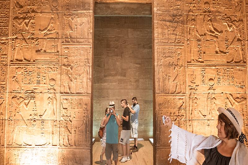 Classic Egypt Trip Package }}